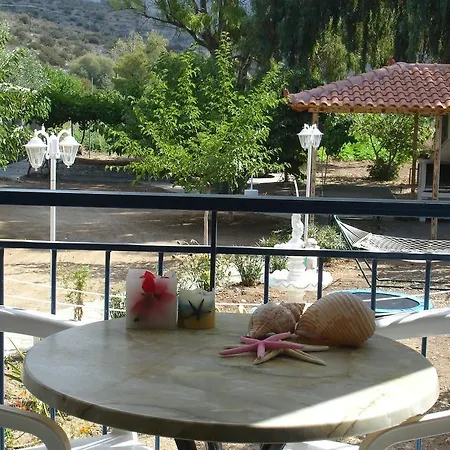 Апарт-отель Demos